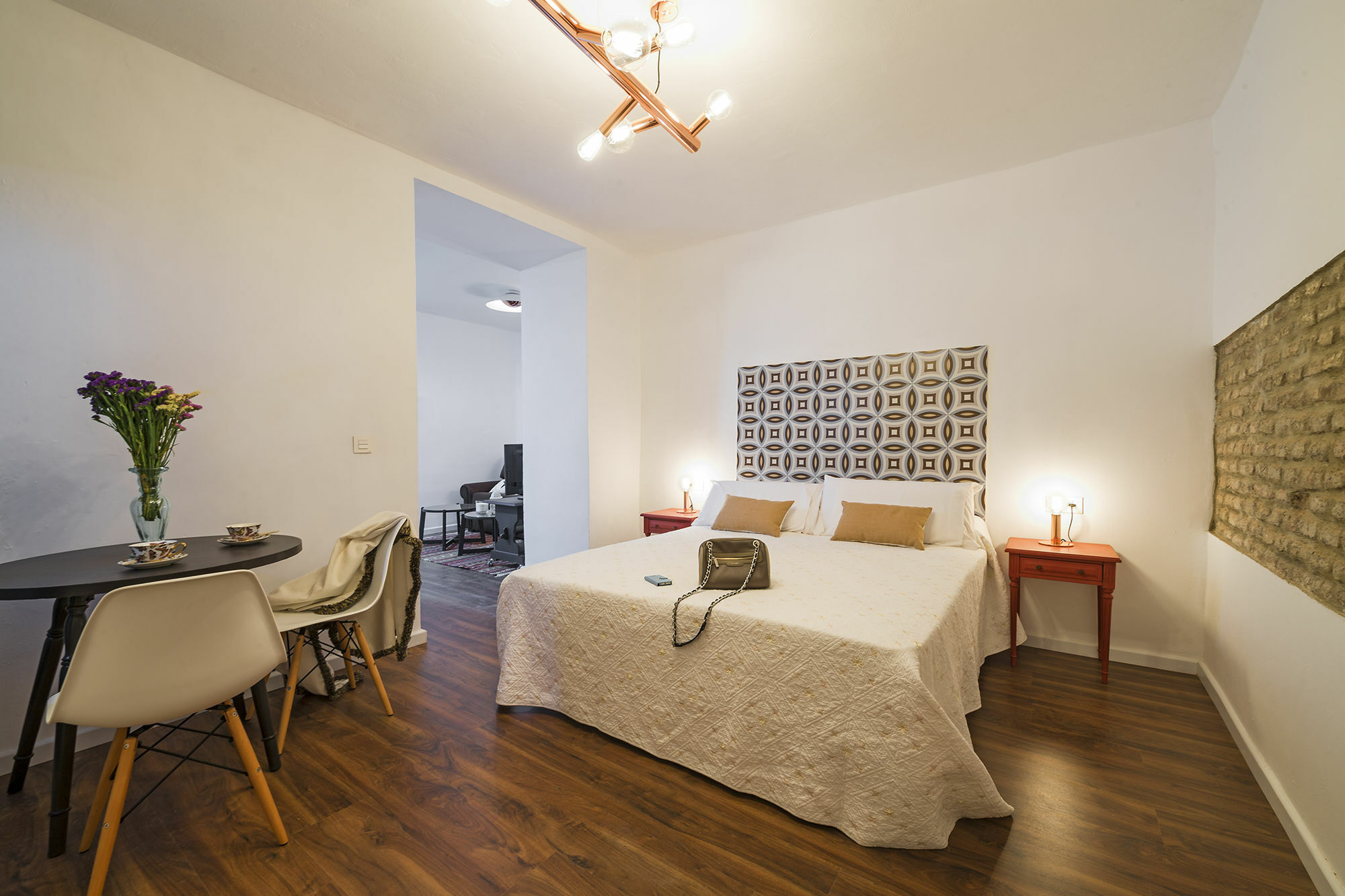 Selecta Apartments Los Venerables Севилья Экстерьер фото